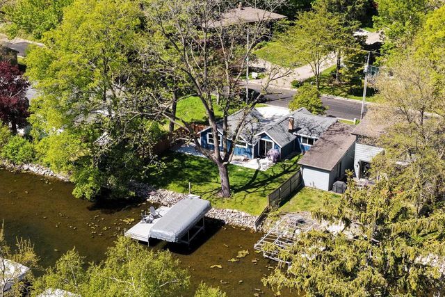 6013 South Court, Mcfarland, WI 53558