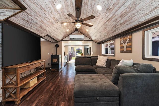 6013 South Court, Mcfarland, WI 53558