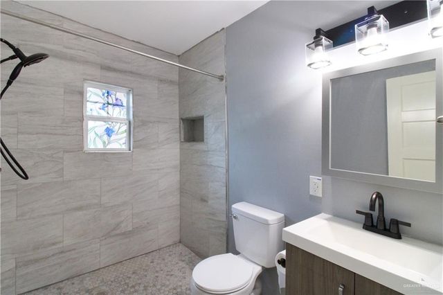 322 E Esplanada Street W, Weslaco, TX 78596