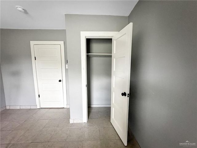 322 E Esplanada Street W, Weslaco, TX 78596