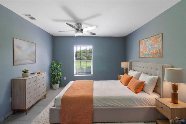 322 E Esplanada Street W, Weslaco, TX 78596
