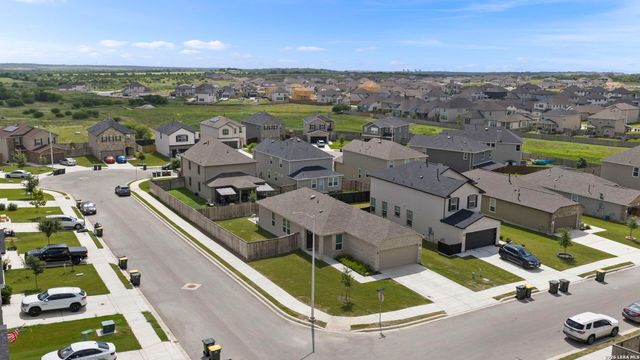 4831 Park Cape, Marion, TX 78124