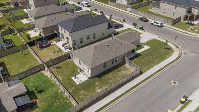 4831 Park Cape, Marion, TX 78124