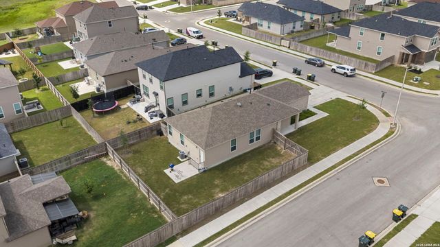 4831 Park Cape, Marion, TX 78124