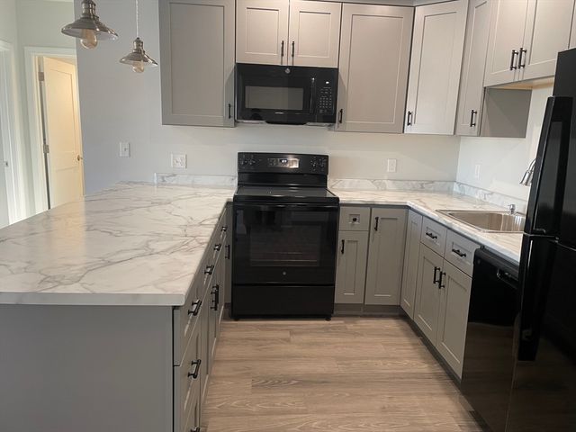 16 Wendell St 6, Lawrence, MA 01841