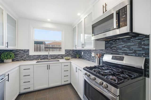 54 Calvert Avenue, South San Francisco, CA 94080