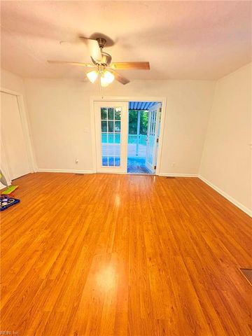 105 Second ST, Yorktown, VA 23692
