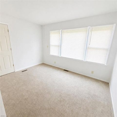 105 Second ST, Yorktown, VA 23692