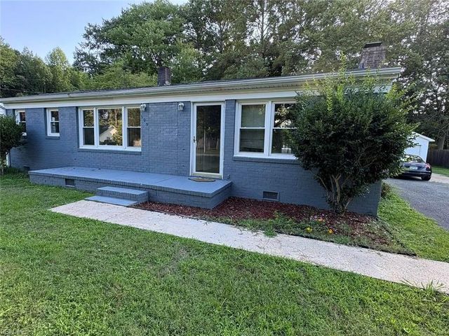 105 Second ST, Yorktown, VA 23692