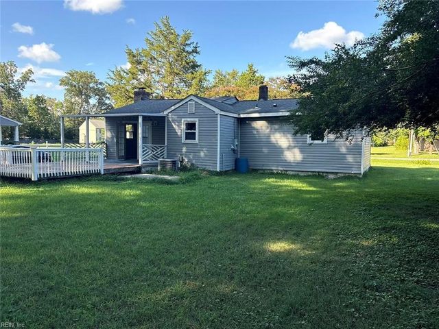105 Second ST, Yorktown, VA 23692