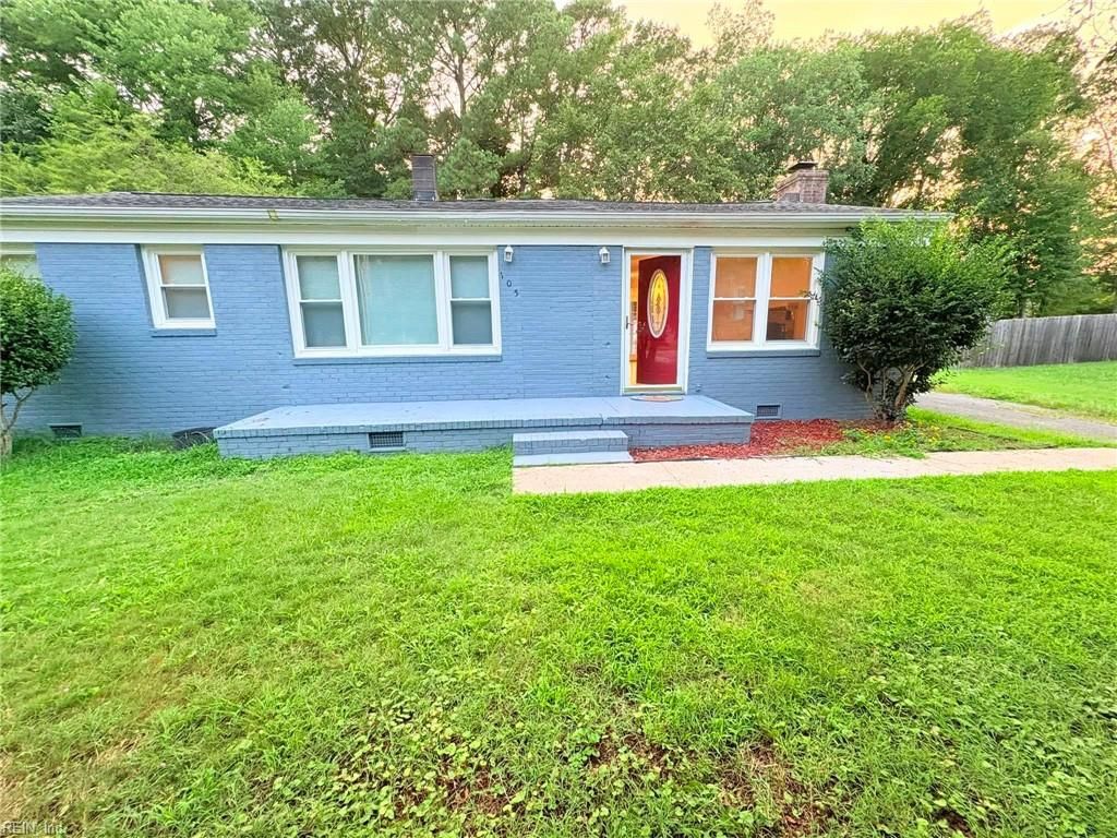 105 Second ST, Yorktown, VA 23692