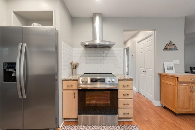 5 Wildwood Drive, Campton, NH 03223