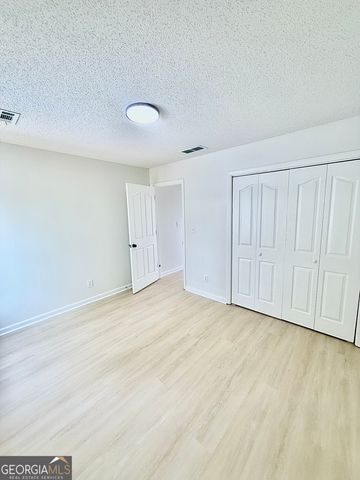 79 Kingsbrook Circle, Newnan, GA 30265