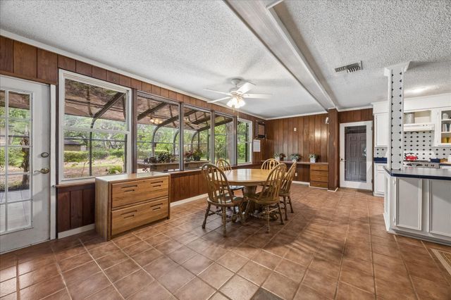 2410 Clark Drive, La Marque, TX 77568