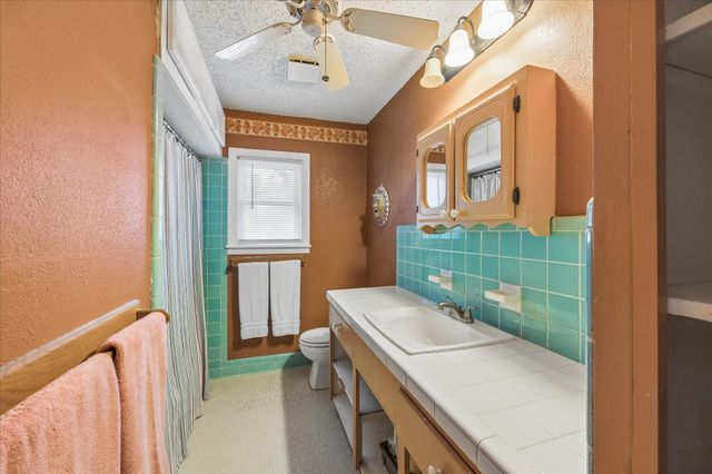 2410 Clark Drive, La Marque, TX 77568