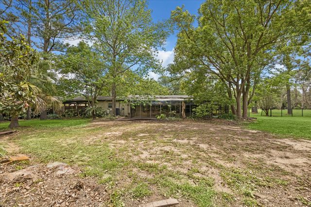 2410 Clark Drive, La Marque, TX 77568