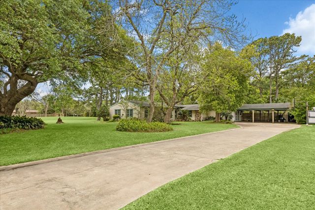 2410 Clark Drive, La Marque, TX 77568