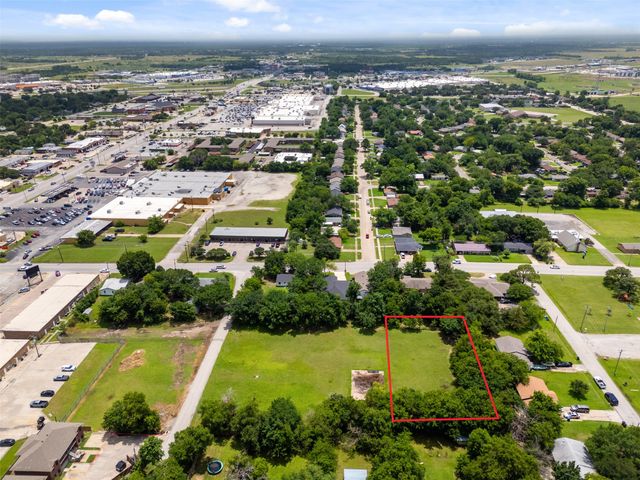 3010 Star Avenue, Greenville, TX 75402