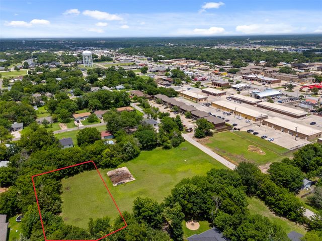 3010 Star Avenue, Greenville, TX 75402