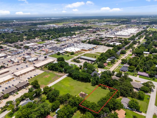 3010 Star Avenue, Greenville, TX 75402