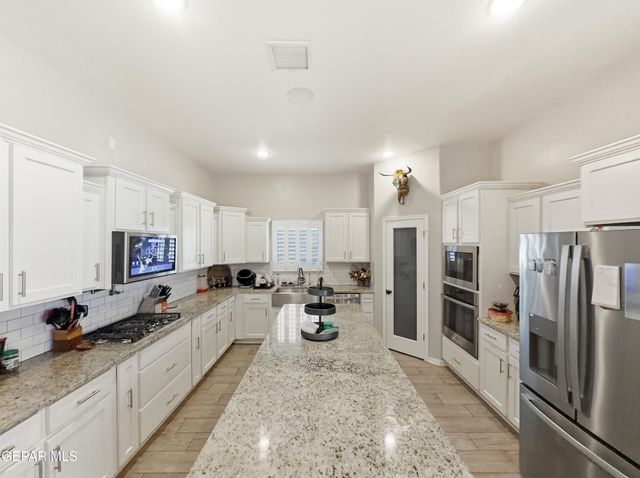 2608 SAMMY CERVANTES Street, El Paso, TX 79938