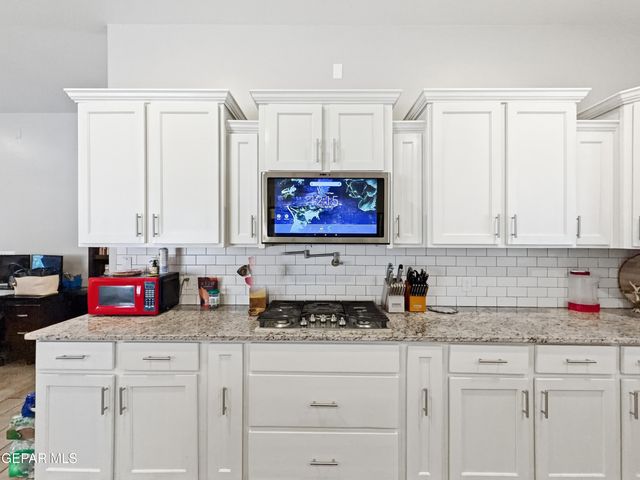 2608 SAMMY CERVANTES Street, El Paso, TX 79938