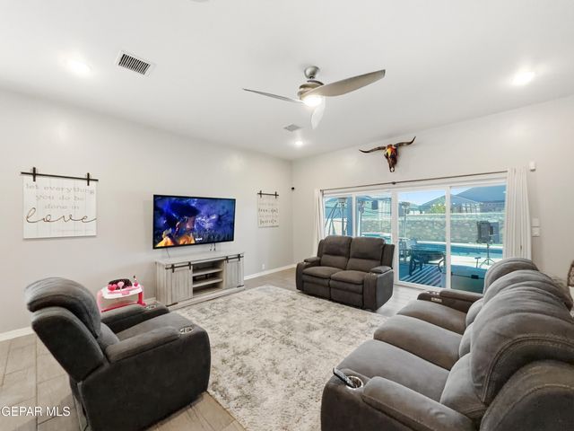 2608 SAMMY CERVANTES Street, El Paso, TX 79938