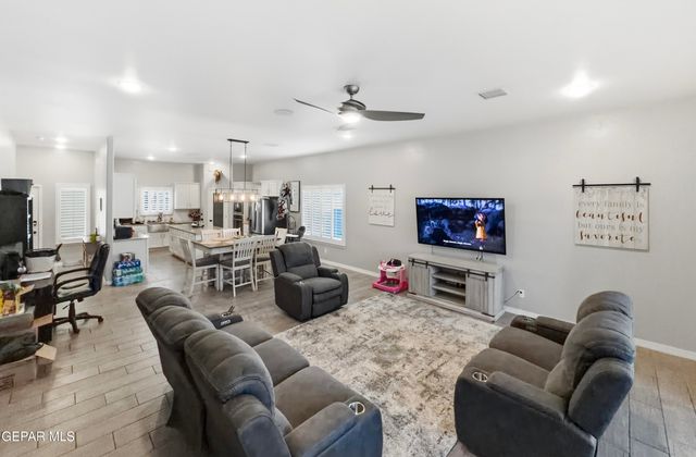 2608 SAMMY CERVANTES Street, El Paso, TX 79938