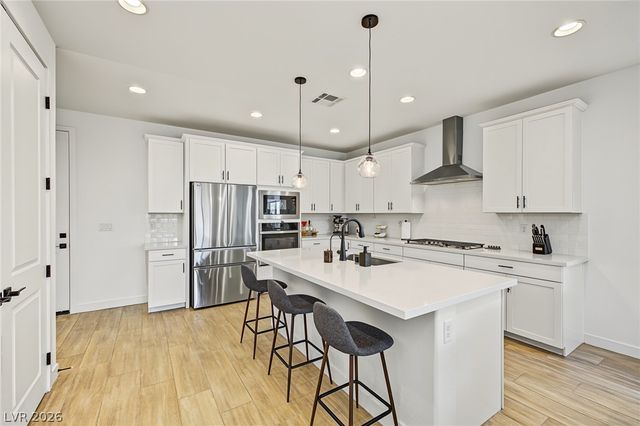 957 Hunter Shores Avenue, North Las Vegas, NV 89084