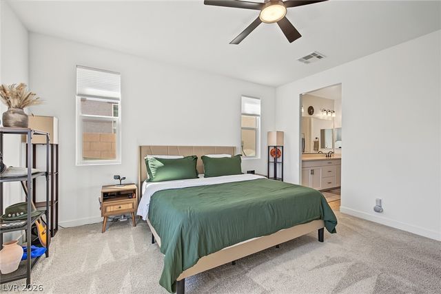 957 Hunter Shores Avenue, North Las Vegas, NV 89084
