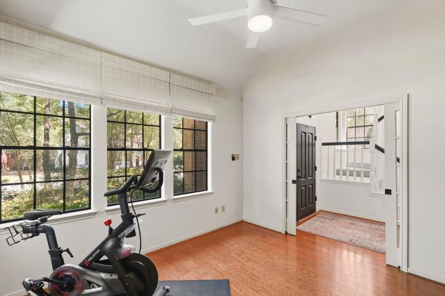 27 Sky Terrace Place, The Woodlands, TX 77381