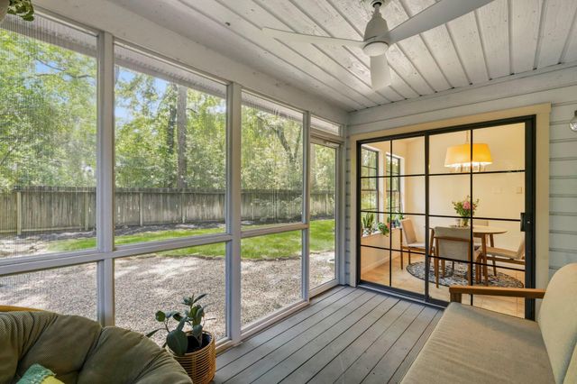 27 Sky Terrace Place, The Woodlands, TX 77381