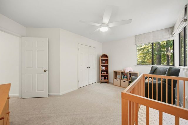 27 Sky Terrace Place, The Woodlands, TX 77381