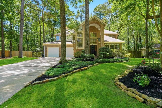 27 Sky Terrace Place, The Woodlands, TX 77381