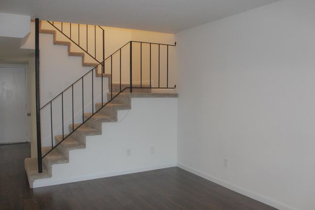 5042 Greenberry Dr, Sacramento, CA 95841