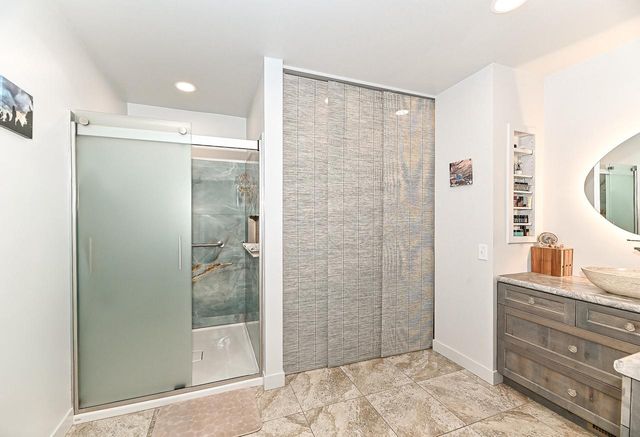 W5074 Hawk ROAD, Elkhorn, WI 53121