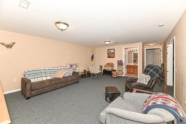 W5074 Hawk ROAD, Elkhorn, WI 53121