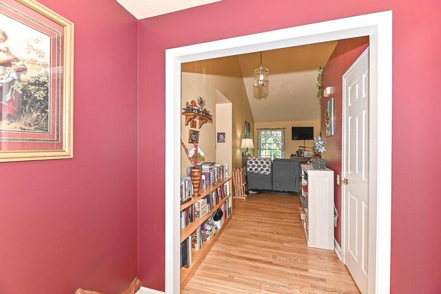 W5074 Hawk ROAD, Elkhorn, WI 53121