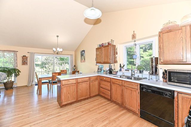 W5074 Hawk ROAD, Elkhorn, WI 53121