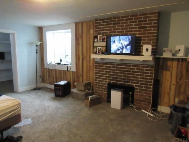 109 N Madison Street, Manchester, IA 52057