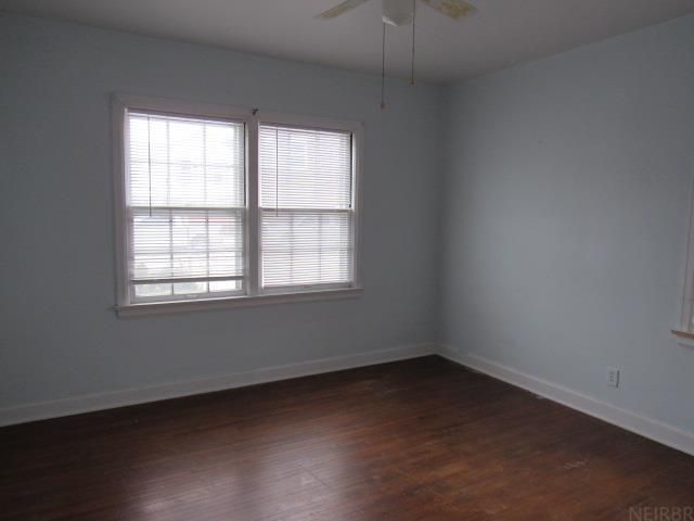 109 N Madison Street, Manchester, IA 52057