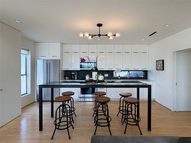 2021 Glencoe Street, Dallas, TX 75206