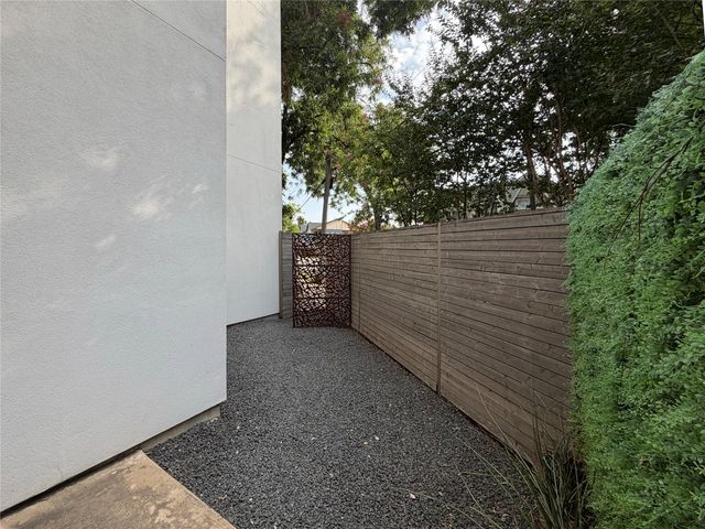 2021 Glencoe Street, Dallas, TX 75206