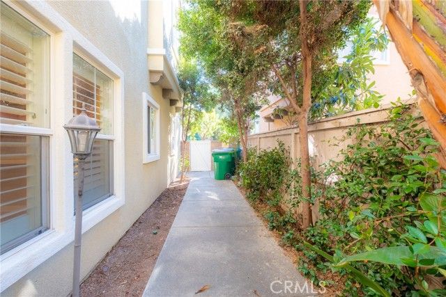 25 Periwinkle, Irvine, CA 92618