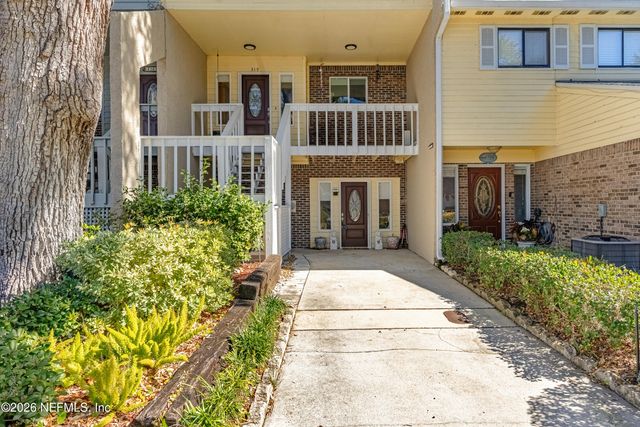 315 SCENIC POINT Lane, Fleming Island, FL 32003