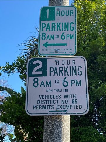 8961 Etiwanda Avenue, Northridge, CA 91325