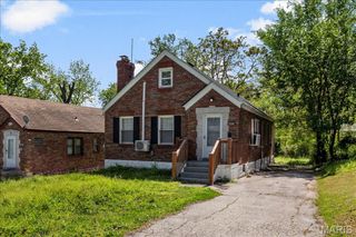 7030 Lena Avenue, St Louis, MO 63136