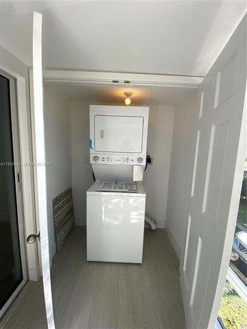 4700 NW 102nd Ave 204-23, Doral, FL 33178