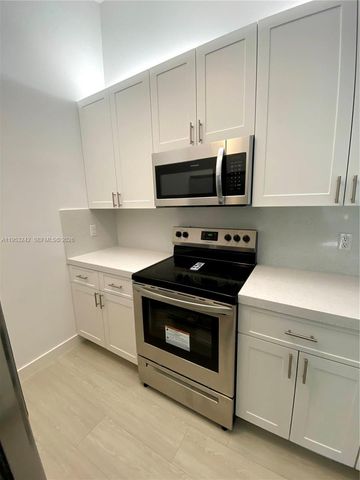 4700 NW 102nd Ave 204-23, Doral, FL 33178