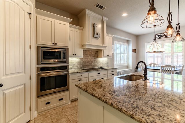 1305 Chisholm Trail Court, Midlothian, TX 76065